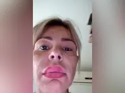 Amateur Live Sex Cam of guapilla1011