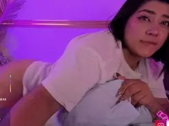 Amateur Adult Webcam of lucy26_