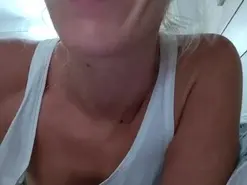 Amateur Live Sex Cam of Sexturiona