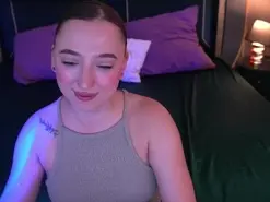 Amateur Adult Webcam of MonAmourR