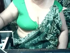 Amateur Free Live Porn of indianbhabi40