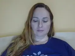 Amateur Adult Webcam of zara_red