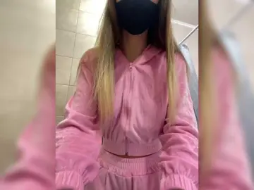 Bongacams Sex Cam of girlsmesweet