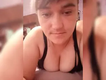Bongacams Live Sex Cam of HollyLaBerry