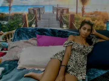 Bongacams Free Live Porn of cherryindian4u