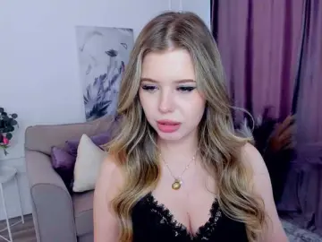 Bongacams Live Sex Cam of GlamorousGirl