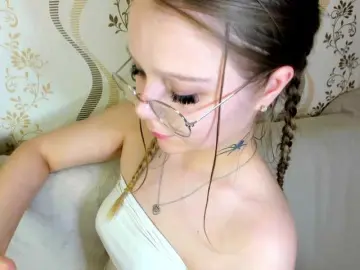 Bongacams Best Webcam of MelMooon