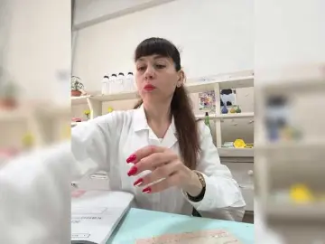 Bongacams Sex Cam of caroliiine