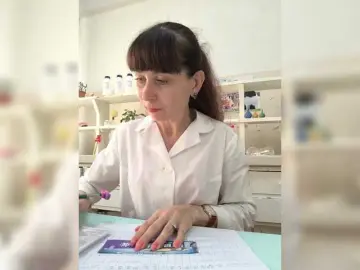 Bongacams Watch Live Sex Cams of caroliiine