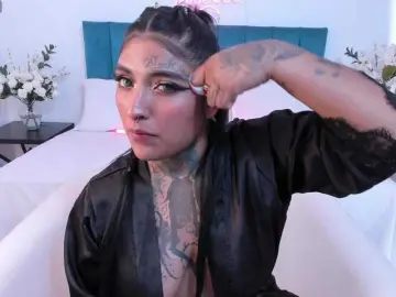 Bongacams Free Live Porn of Lilbye066evil