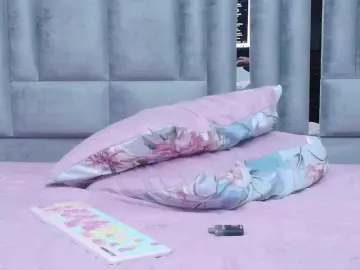 Bongacams Adult Webcams of cutepetitee