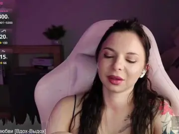 Bongacams Watch Live Sex Cams of Lady-shy
