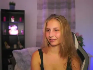 Bongacams Nude Webcam of emmiemurray