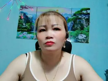 Bongacams Watch Live Sex Cams of Linhanhsex2k