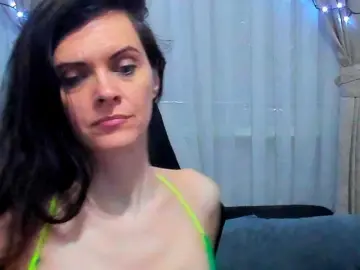 Bongacams Adult Webcams of SexQueen11