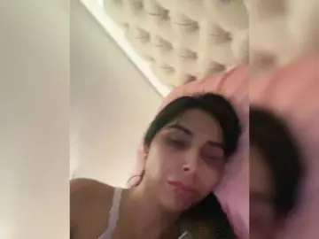 Bongacams Nude Webcam of SallyeLeins