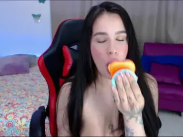 Bongacams Adult Video Chat of scarlett222