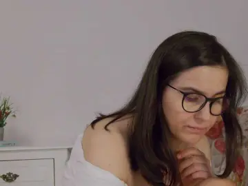 Bongacams Free Porn Cam of SophieeRain