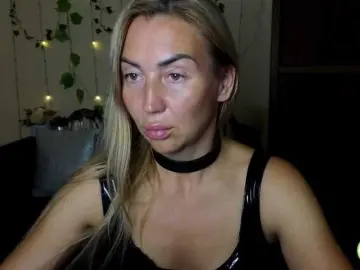 Bongacams Free Porn Cam of Jullyblondkiss