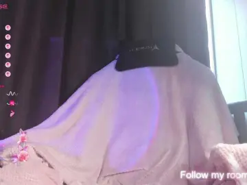 Bongacams Nude Webcam of LeenyLipss