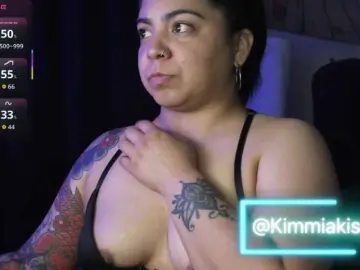 Bongacams Sex Chat of Kimmiakiss22