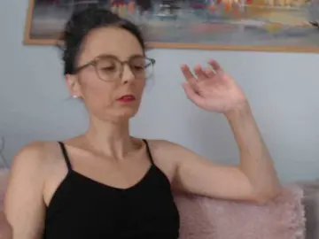 Bongacams Watch Live Sex Cams of cleophee
