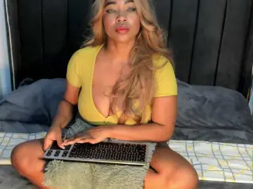 Bongacams Free Live Porn of kylieboobs24