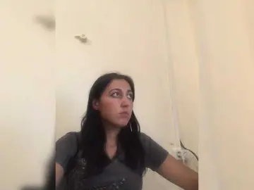 Bongacams Watch Live Sex Cams of MiaTorres