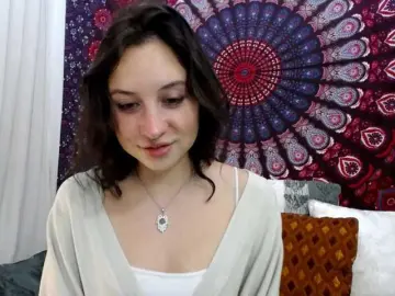 Bongacams Nude Webcam of AdalynGlow