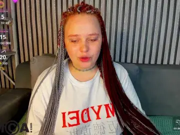 Bongacams Sex Cam of Looly-Rise