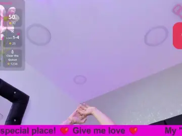 Bongacams Best live sex cam show of BellaSaint