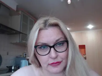Bongacams Best live sex cam show of WifeyNusha