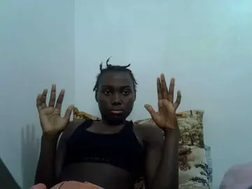 Bongacams Nude Webcam of Cutteyslim9