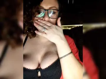 Bongacams Sex Cam of SatinUrban