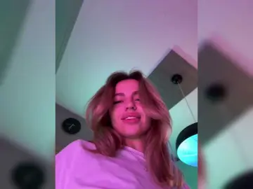 Bongacams Free Porn Cam of Nataliecroys