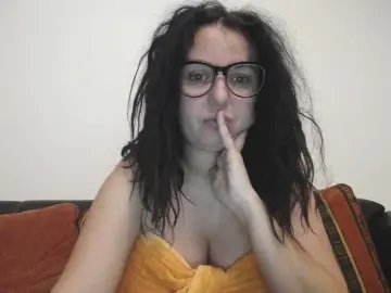 Bongacams Private Sex Chat of HotErikka