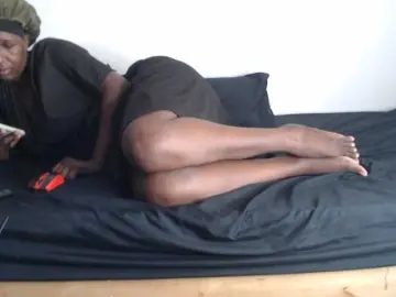 Bongacams Nude Webcam of NawtyLezi696