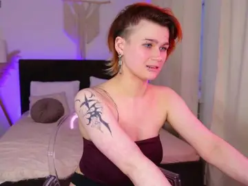 Bongacams Free Porn Cam of PeachAvalanche
