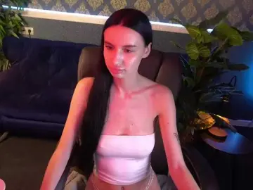 Bongacams Free Porn Cam of SnowWhiteee