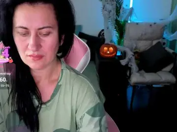 Bongacams Watch Live Sex Cams of monica-blackk