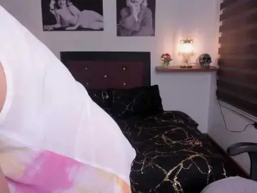 Bongacams Watch Live Sex Cams of Mariana-Jones