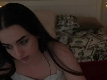 Bongacams Free Porn Cam of CraveMeRich