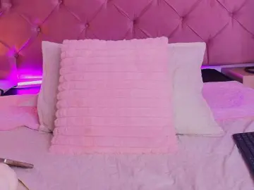 Bongacams Watch Live Sex Cams of CrysttalMoon