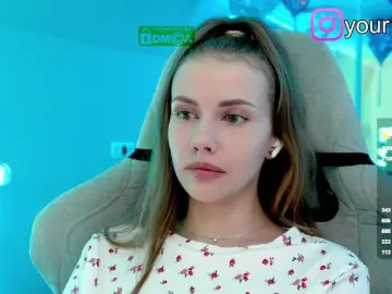 Bongacams Nude Webcam of -VikkiL0vesCheese-