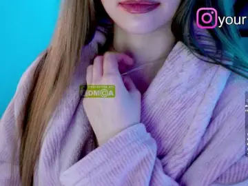 Bongacams Private Sex Chat of -VikkiL0vesCheese-