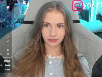 Bongacams Live Porn of -VikkiL0vesCheese-