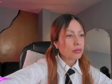 Bongacams Free Porn Cam of ErikaBenz
