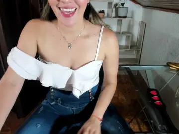 Bongacams Private Sex Chat of merlinaa-adams
