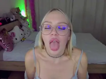 Bongacams Live Sex Cam of ElinaOcean