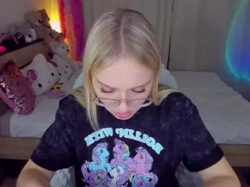 Bongacams Nude Webcam of ElinaOcean